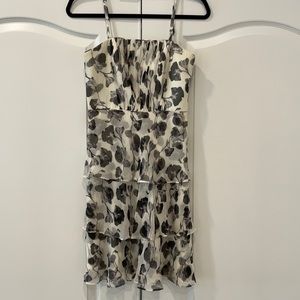 White House Black Market dress SZ 4 cream/grey